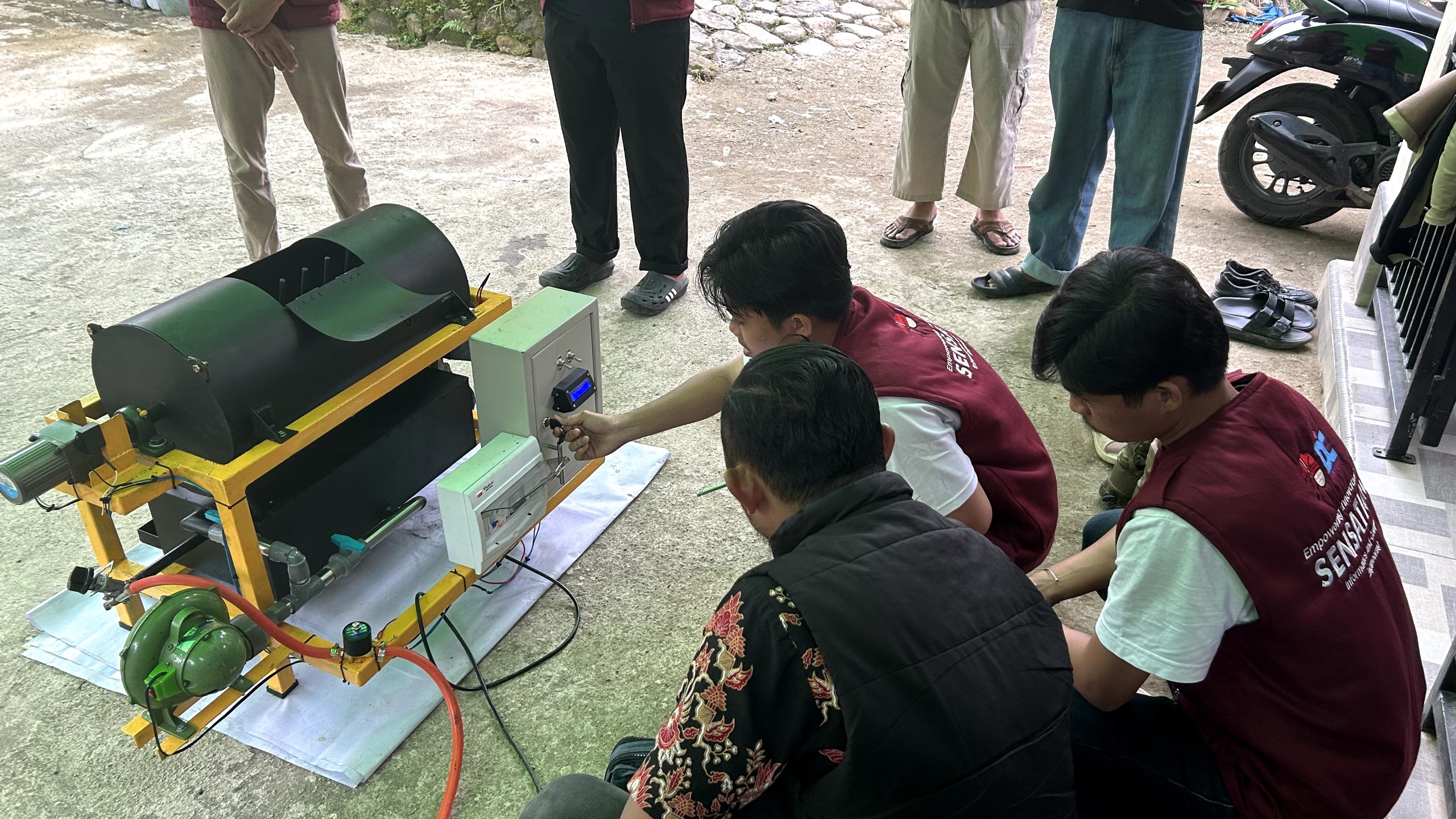 Kunjungan Camat Sinjai Tengah ke Posko PPKO HIMATIK PNUP 2026