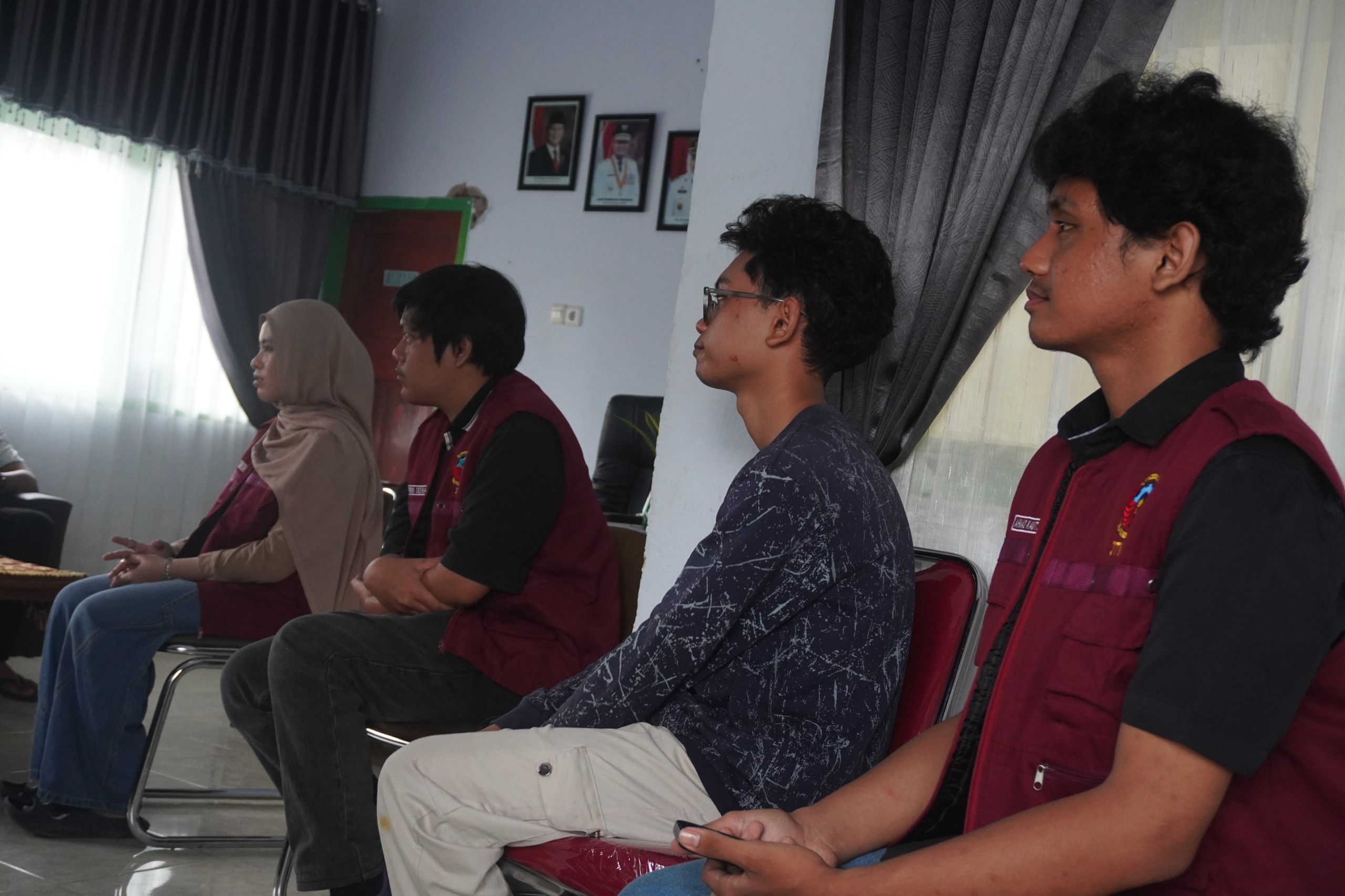 Audensi ke Kantor Kecamatan Sinjai Tengah