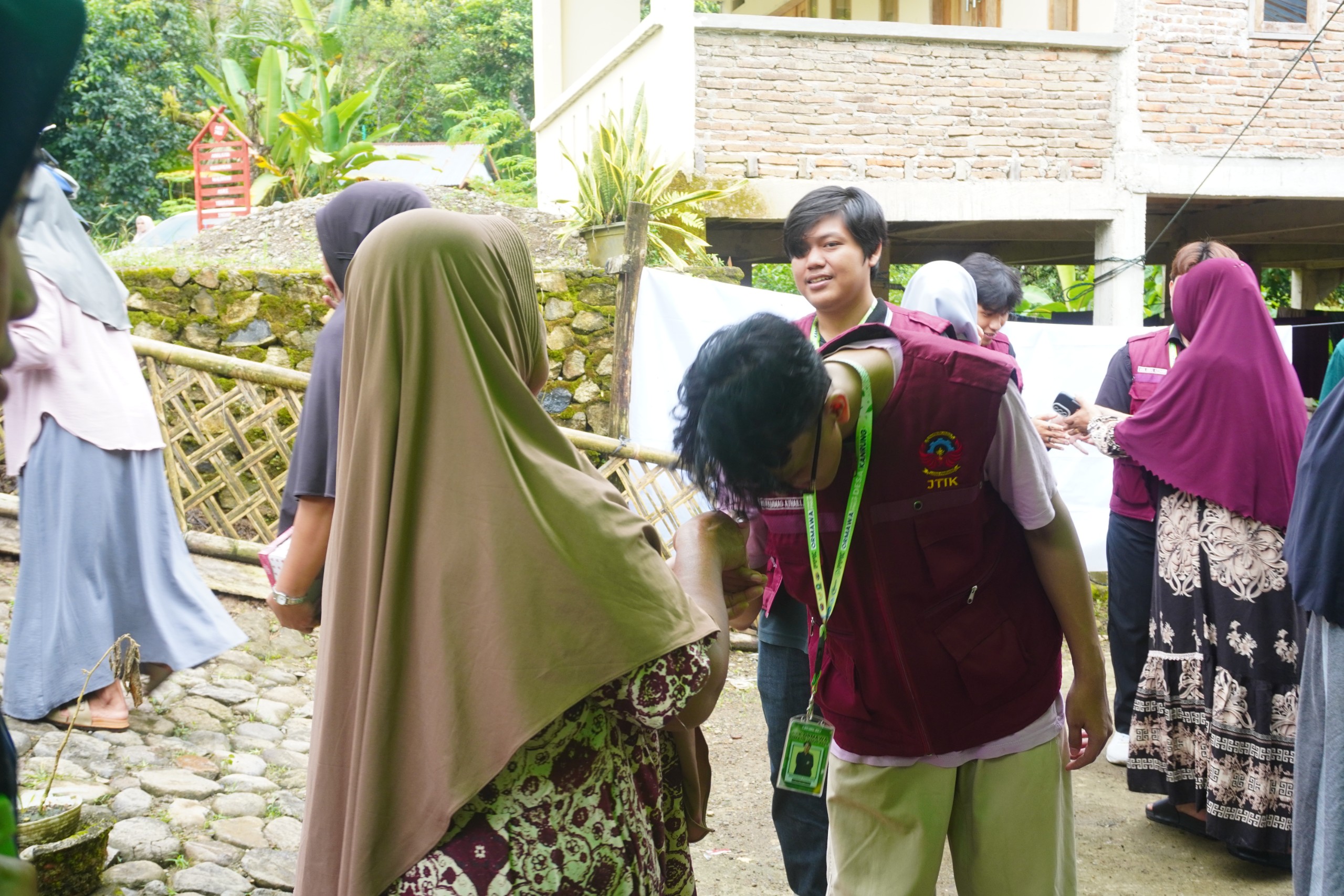 Pelatihan Smart Clove Dryer dan Kanrung Digi-Clove