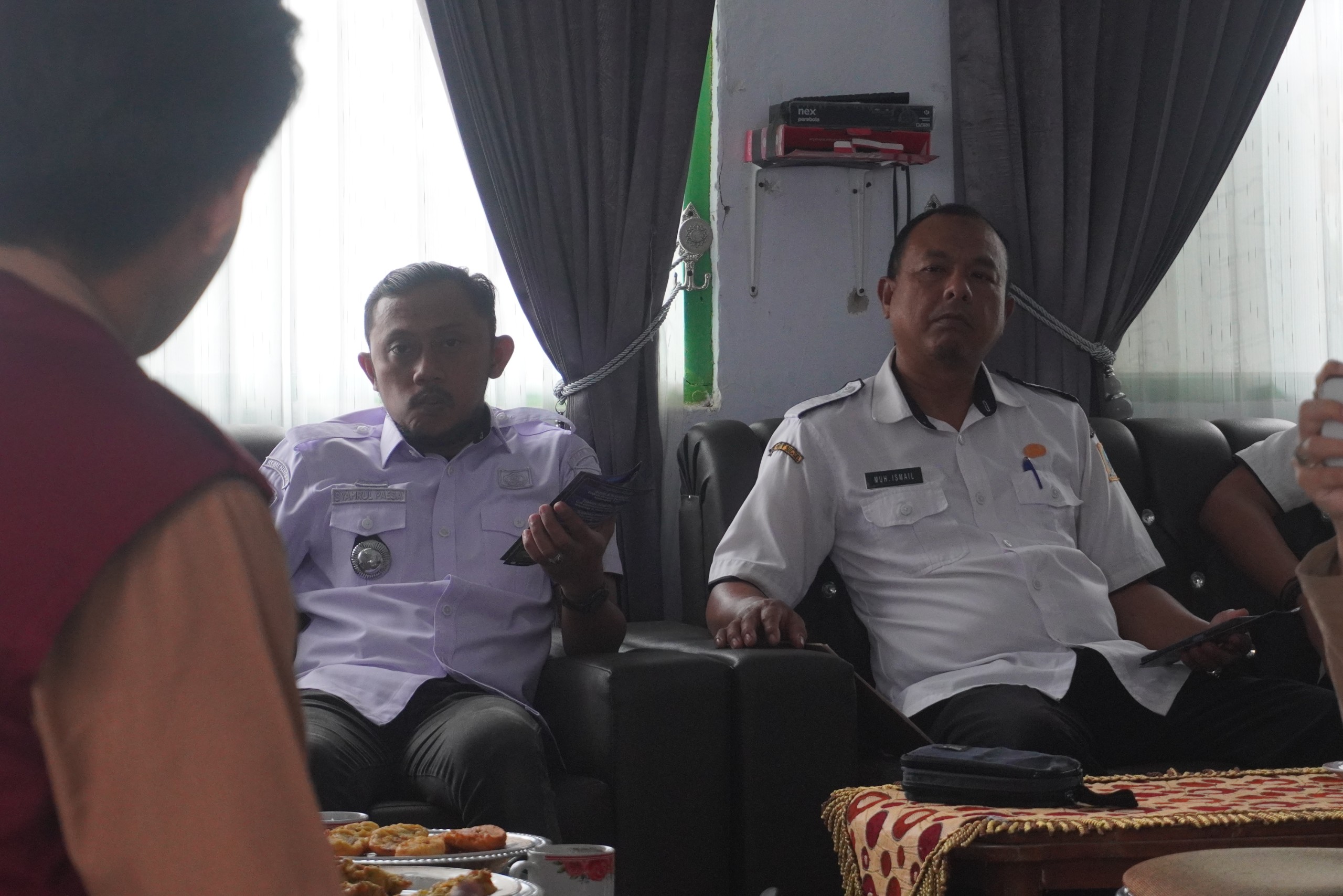 Audensi ke Kantor Kecamatan Sinjai Tengah