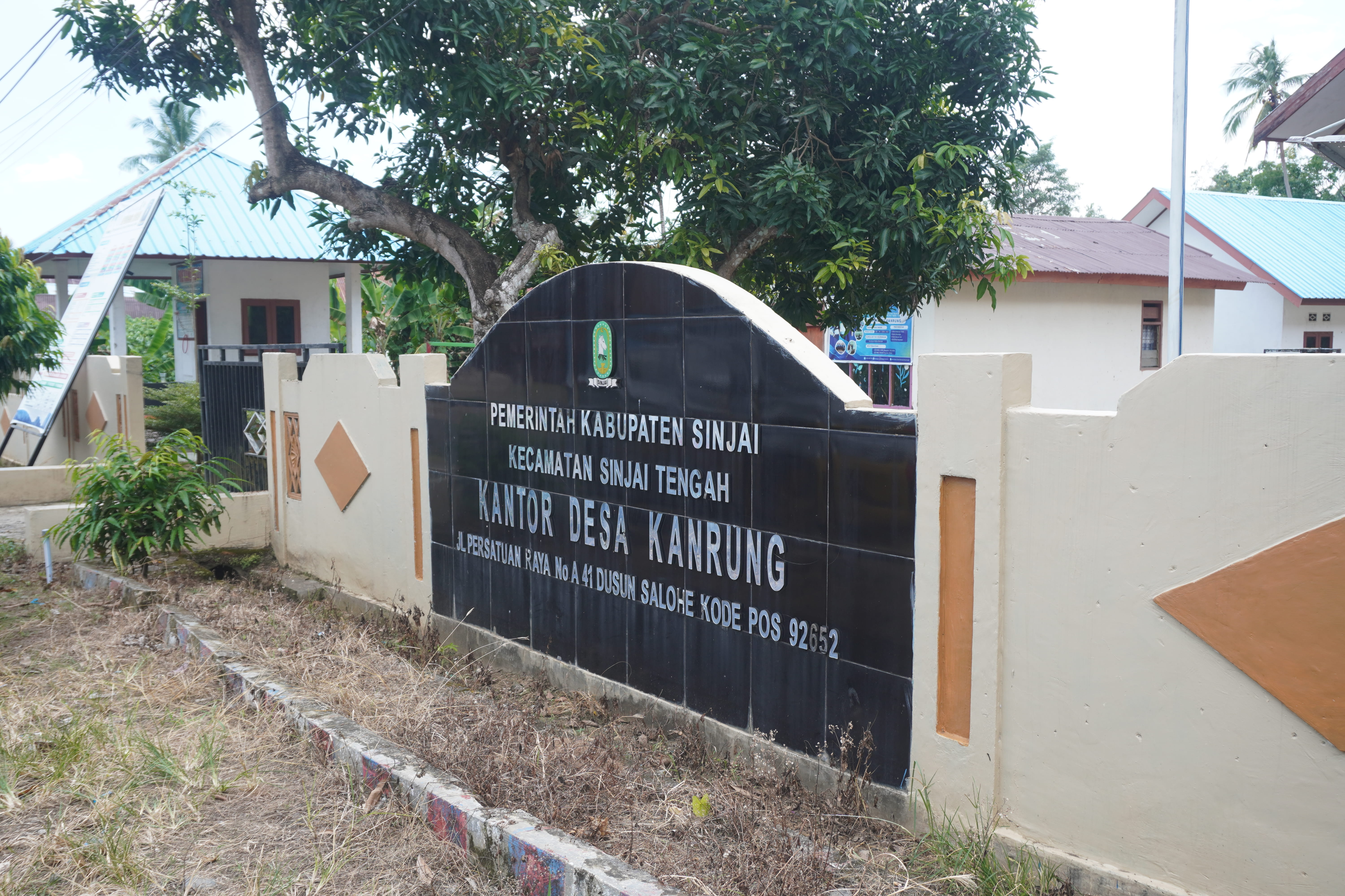 Iqbal pergi kota